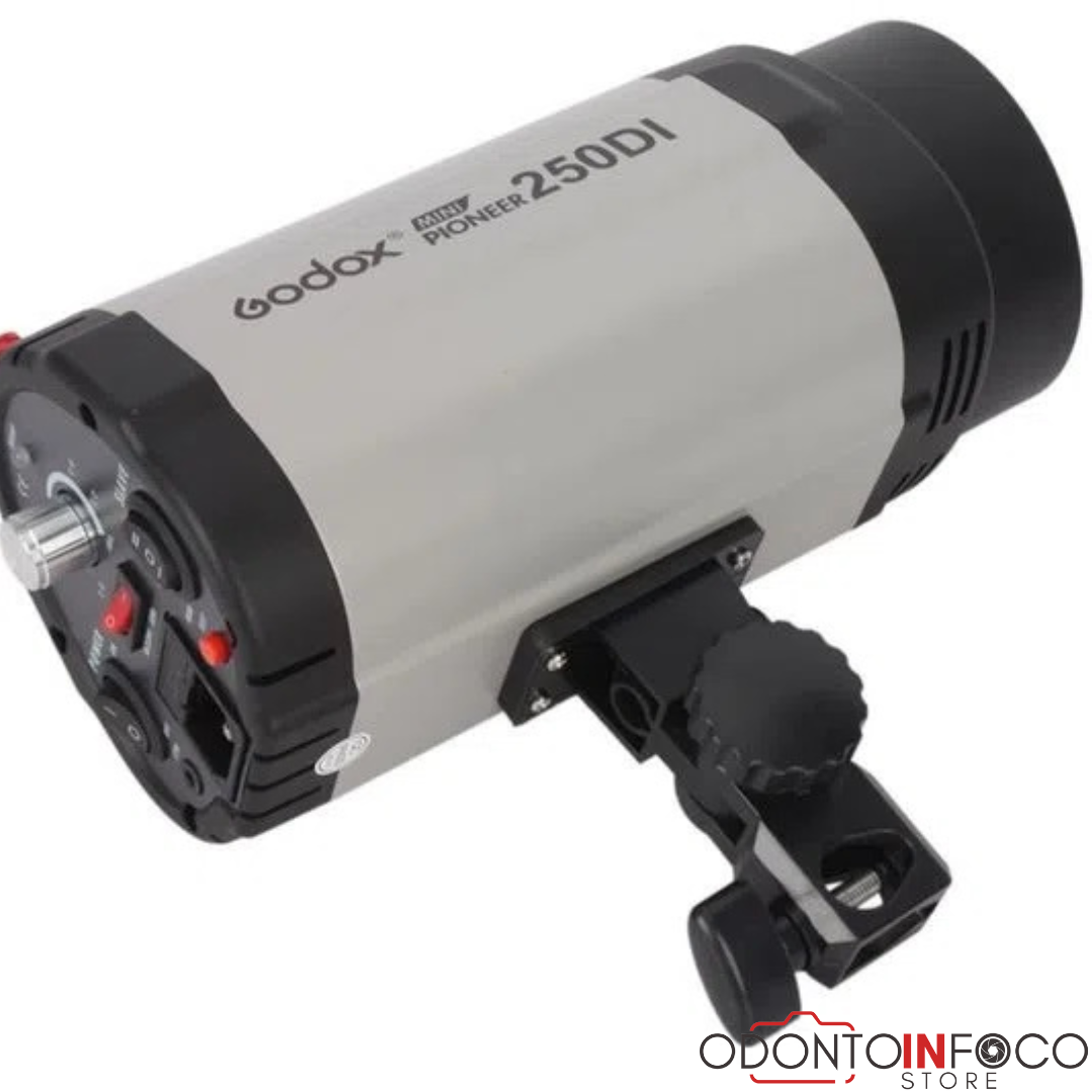 FLASH PARA ESTÚDIO 250DI GODOX CAPAC. 250W ORIGINAL  - NÃO É BIVOLT. COM LÂMPADA MODELADORA EM LED ( ÚNICO DO MERCADO )