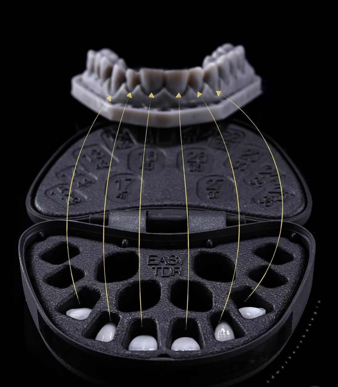 KIT 17 - CÂMERA PROFISSIONAL R100 MIRRORLESS + LENTE MACRO CANON RF 100MM + EST. FOTOGRÁFICO + FLASH YONGNUO